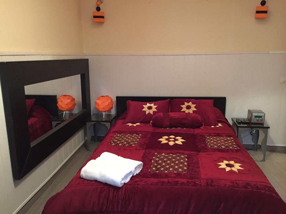 Hostal Oxum Madrid Bagian luar foto